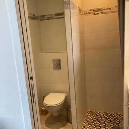 Apartment Miomo 40 M2 Vue Panoramique Rez De Jardin Climatise *